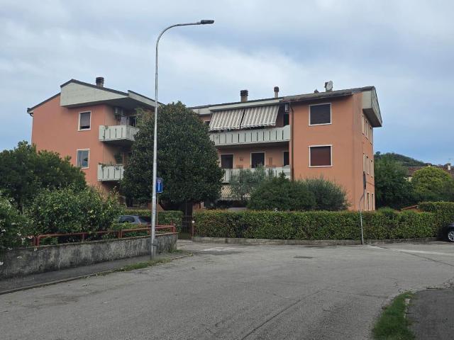 Appartamento in vendita a Montebello Vicentino, Veneto