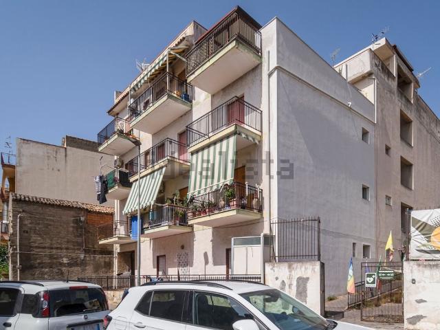 Appartamento in vendita a Nizza Di Sicilia, Sicilia