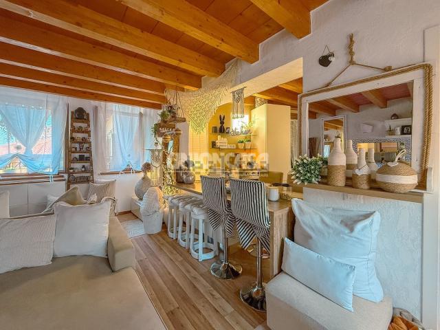 Appartamento in vendita a Fenegrò, Lombardia