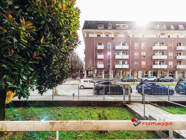 Appartamento in vendita a Melzo, Lombardia