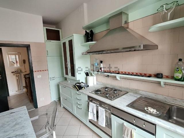 Appartamento in vendita a Re, Reggio Emilia