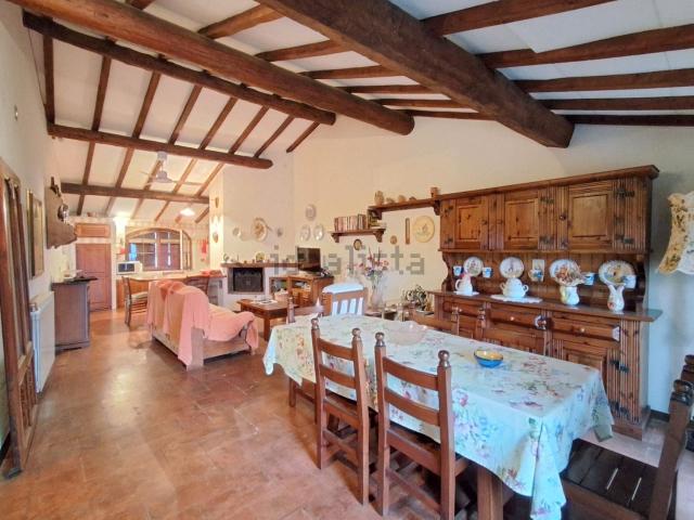 Appartamento in vendita a Montesegale, Lombardia