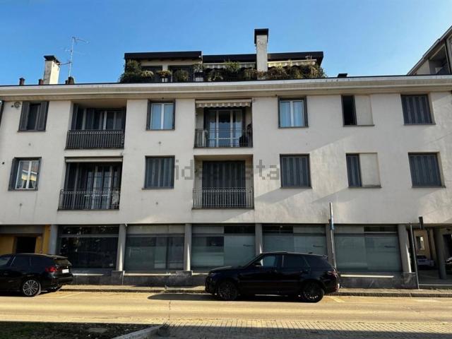Appartamento in vendita a Meda, Lombardia