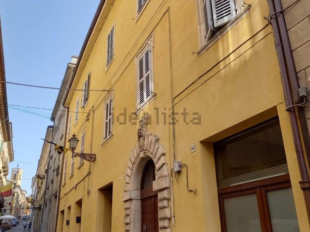 Appartamento in vendita a Cingoli, Macerata