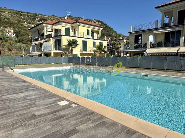 Appartamento in vendita a Bordighera, Liguria