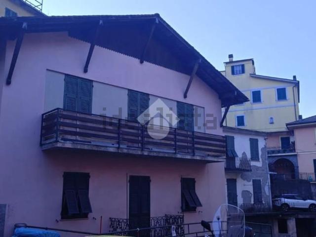 Appartamento in vendita a Pianazzo, Borzonasca
