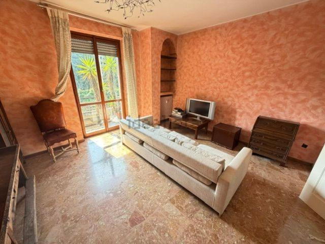 Appartamento in vendita a Centro, Monza
