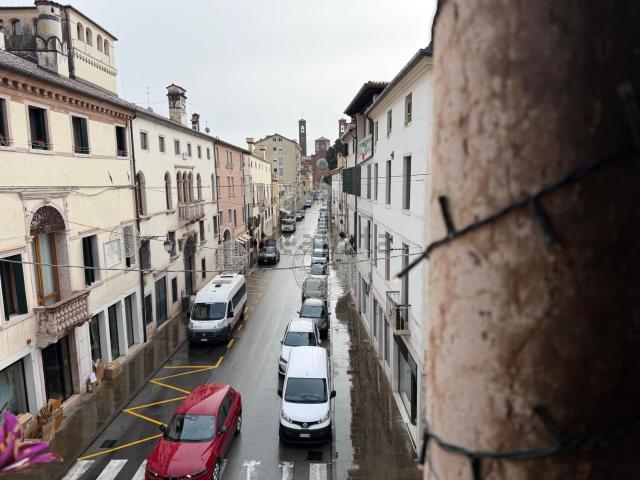 Appartamento in vendita a Pilastroni, Bassano Del Grappa