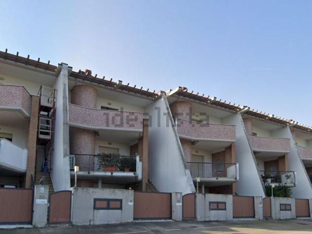 Appartamento in vendita a Cappelle Sul Tavo, Abruzzo