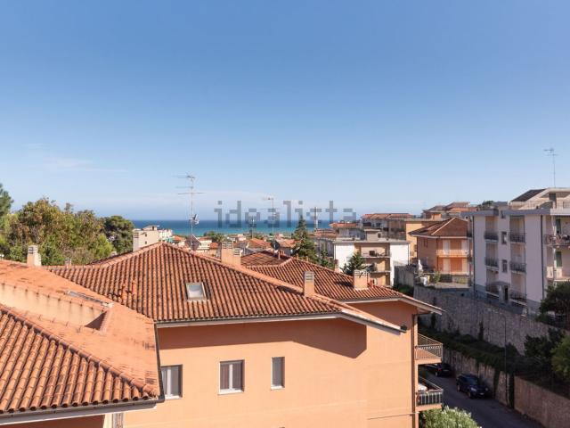 Appartamento in vendita a Ceriale, Liguria