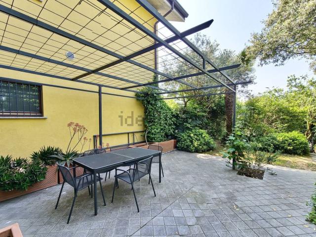 Appartamento in vendita a Aicurzio, Lombardia