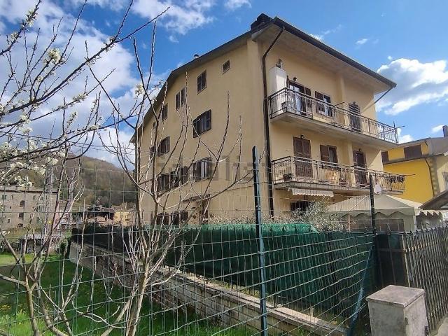 Appartamento in vendita a Carsoli, Abruzzo