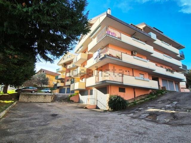 Appartamento in vendita a Chieti, Abruzzo