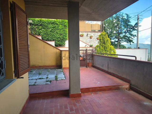 Appartamento in vendita a Cantagallo, Toscana