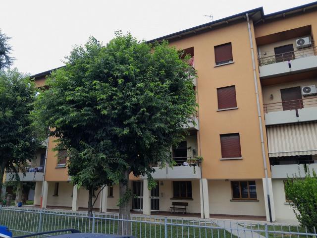Appartamento in vendita a Re, Reggio Emilia