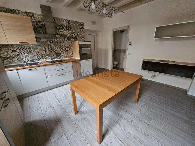 Appartamento in vendita a Sedriano, Lombardia