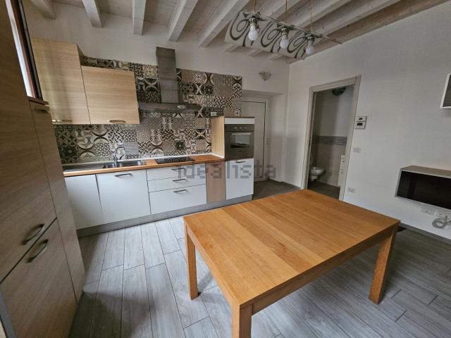 Appartamento in vendita a Sedriano, Lombardia