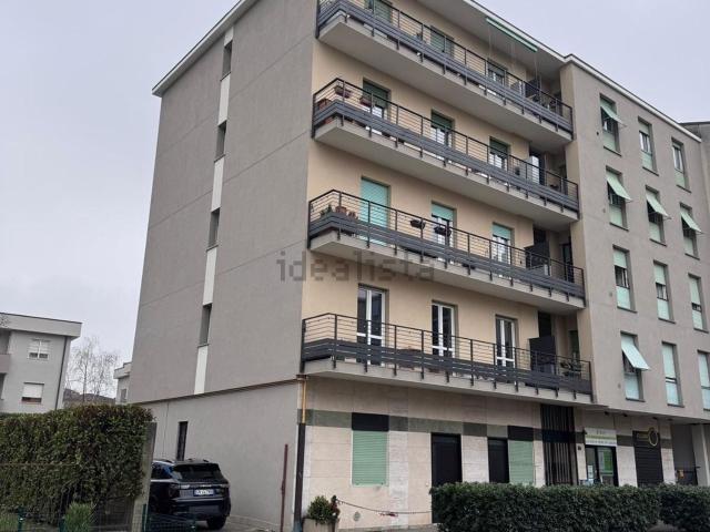 Appartamento in vendita a Sant'Albino, Monza