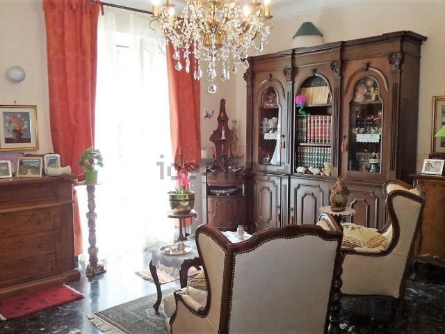 Appartamento in vendita a Campomorone, Liguria