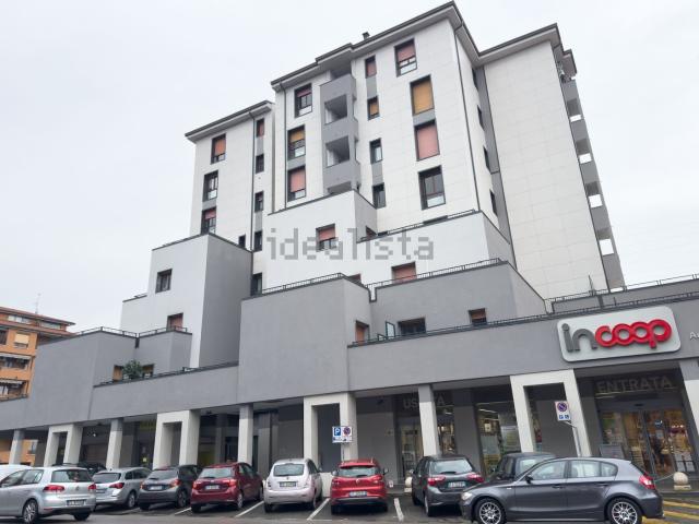 Appartamento in vendita a Arcore, Lombardia