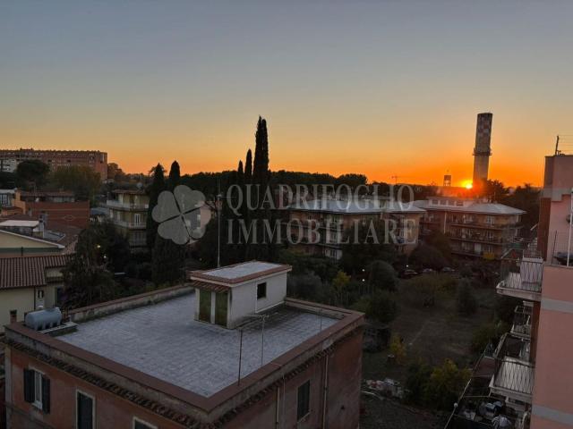 Attico in vendita a Municipio Roma V, Roma Capitale