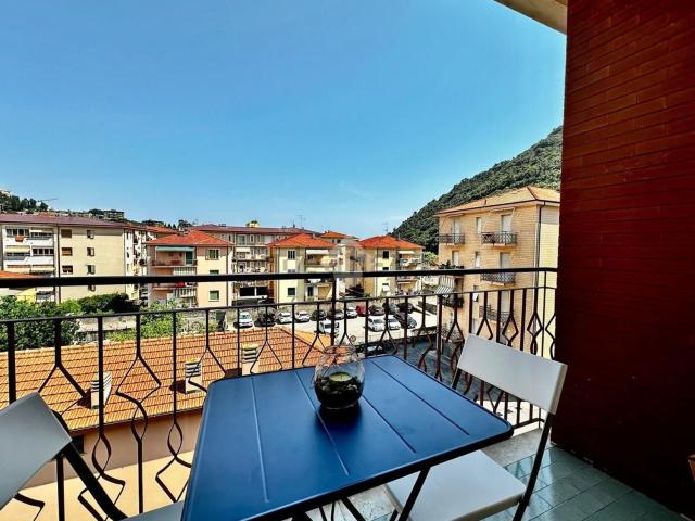 Appartamento in vendita a Finale Ligure, Liguria