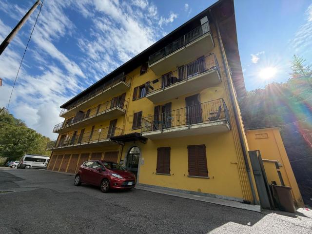 Appartamento in vendita a Asso, Lombardia