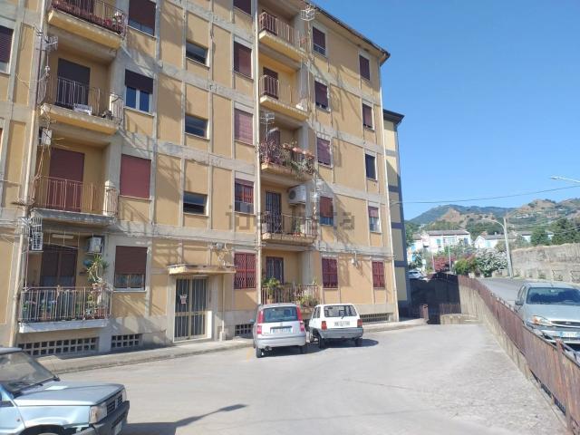 Appartamento in vendita a San Filippo Inferiore, Messina
