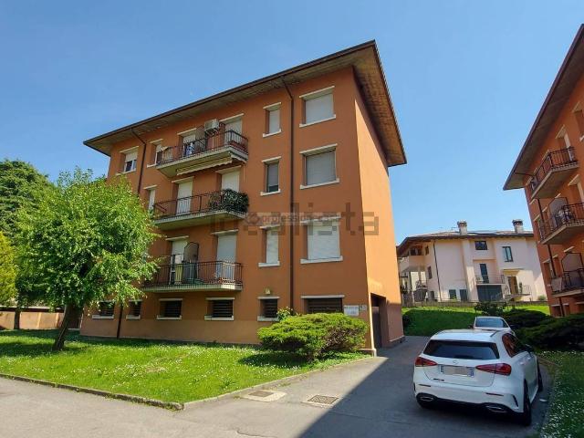Appartamento in vendita a Veduggio Con Colzano, Lombardia