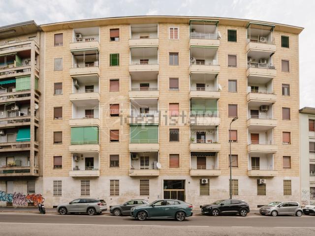 Appartamento in vendita a Municipio 5, Milano