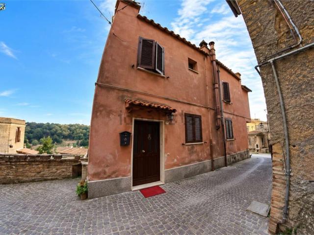 Appartamento in vendita a Castel Sant'Elia, Viterbo