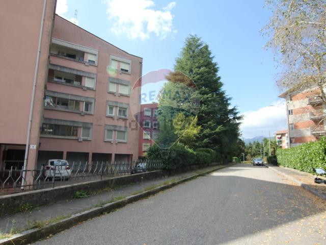 Appartamento in vendita a Penasca, Varese