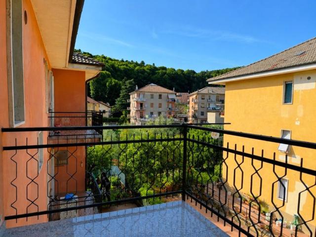 Appartamento in vendita a Masone, Liguria