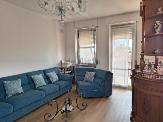 Appartamento in vendita a Samarate, Lombardia