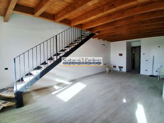 Appartamento in vendita a Comunità Montana Parco Alto Garda bresciano, Toscolano Maderno