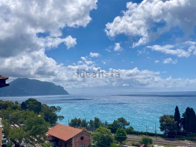 Appartamento in vendita a Pieve Ligure, Liguria