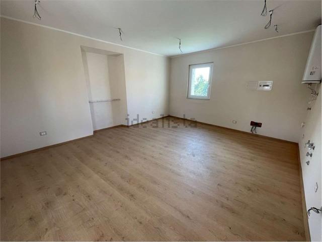 Appartamento in vendita a Sarzana, Liguria