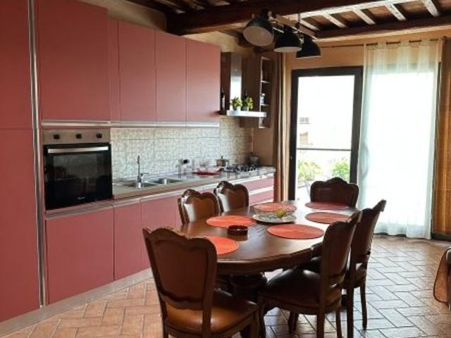 Appartamento in vendita a Magione, Umbria