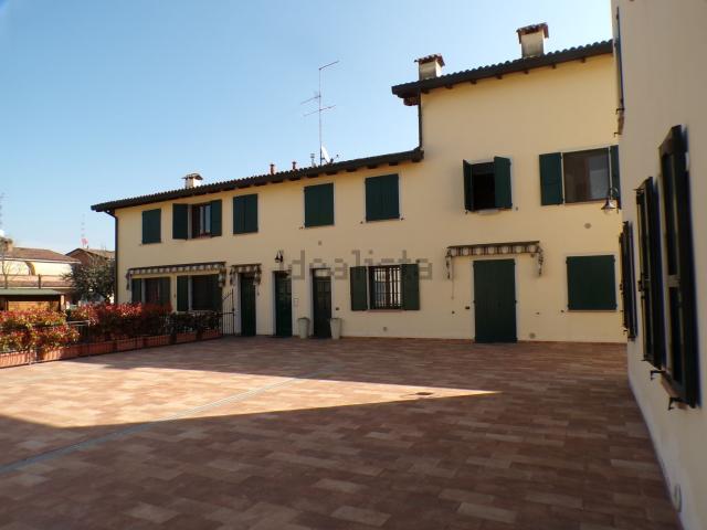 Appartamento in vendita a Unione di comuni Terre di Castelli, Castelvetro Di Modena