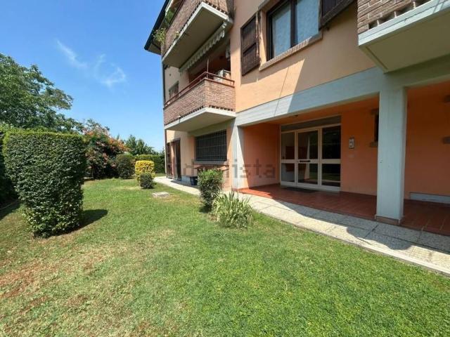 Appartamento in vendita a Re, Reggio Emilia