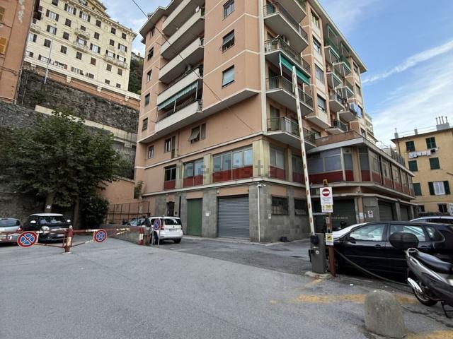 Appartamento in vendita a San Pantaleo, Genova