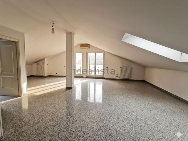 Attico in vendita a Piemonte, Alessandria