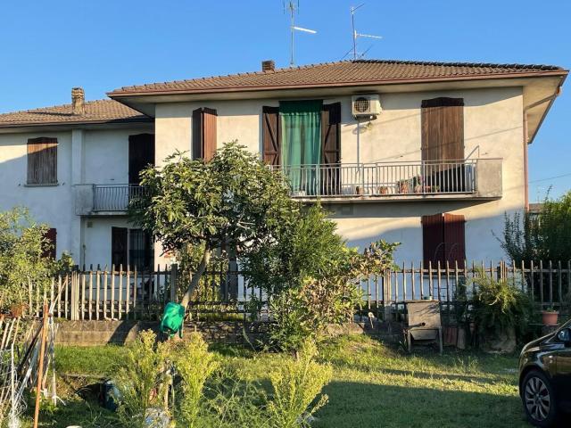 Appartamento in vendita a Ticengo, Cremona