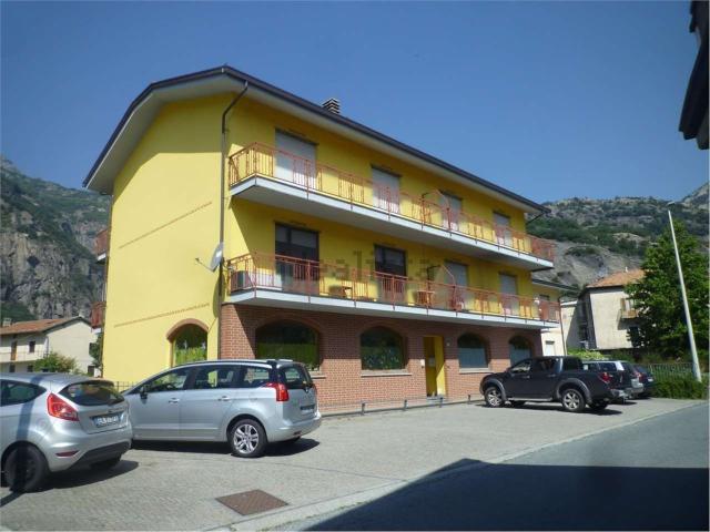 Appartamento in vendita a Donnas, Aosta