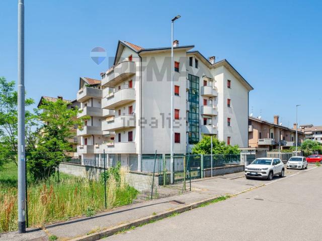 Appartamento in vendita a Pogliano Milanese, Milano