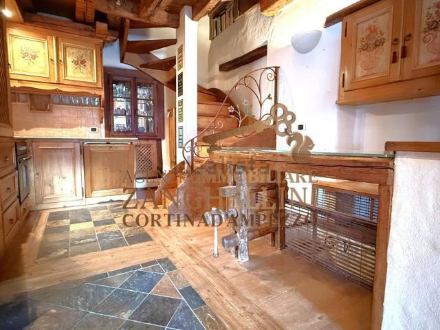 Appartamento in vendita a San Vito Di Cadore, Veneto