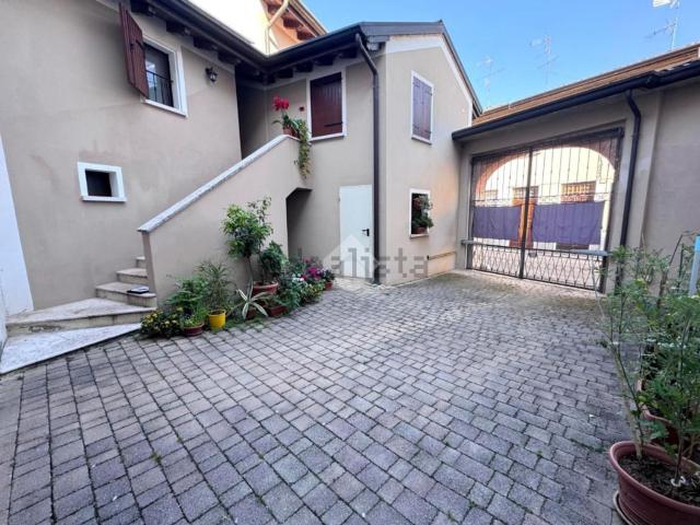 Appartamento in vendita a Sant'Antonio, Porto Mantovano