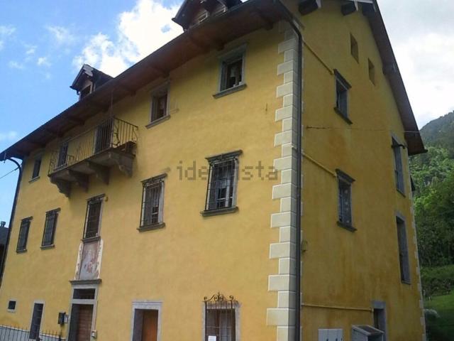 Appartamento in vendita a Altoggio, Premia