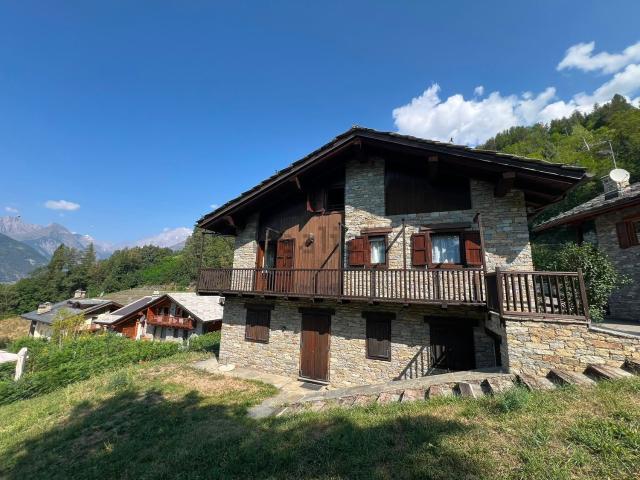 Appartamento in vendita a Prarion, La Salle