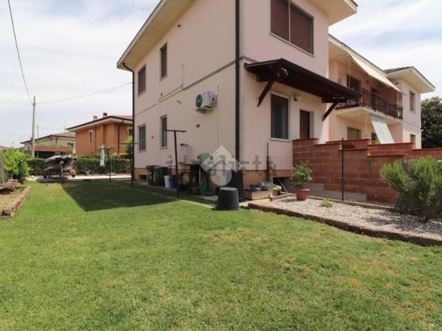 Appartamento in vendita a Sant'Antonio, Porto Mantovano